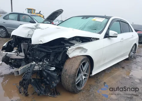 2014 Mercedes-Benz E 350 4Matic z USA, uszkodzony, nr VIN WDDHF8JB0EB078196